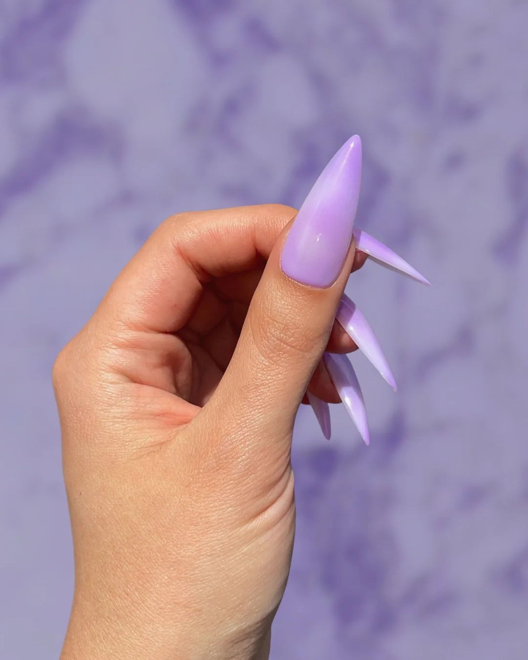 Kunzite Aura - Nail Gallerys