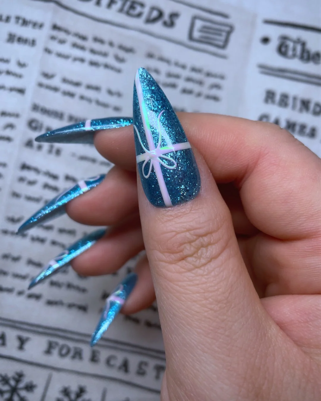 Under the Tree: Tiffany - Nail Gallerys