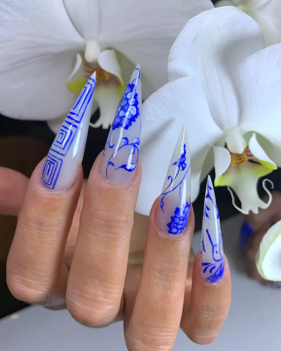 Ming Vase II - Nail Gallerys