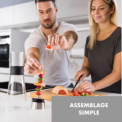 GLASWERK Carafe Eau - Carafe en verre (1L) Pichet en verre avec brochette de fruits, couvercle et poignée en acier inoxydable, carafe à eau, bouteille verre noble en verre borosilicaté, - Nail Gallerys