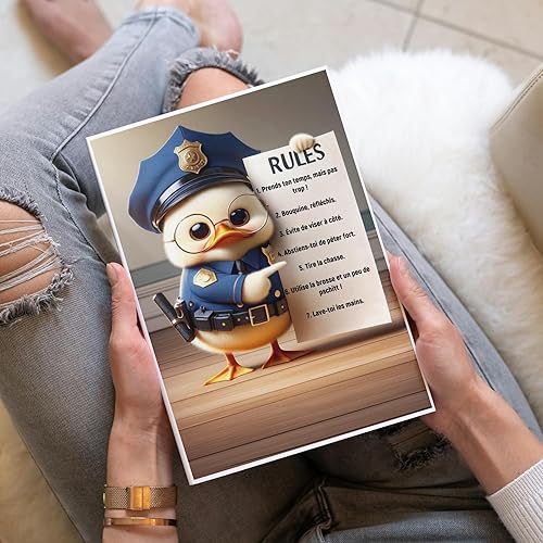 GeekWithAttitude Poster A4 – Guide de Bonnes Habitudes aux Toilettes | Décoration Murale Colorée et Ludique | Affiche Humoristique Canard (Bon flic) | Idéal pour WC | Sans Cadre - Nail Gallerys