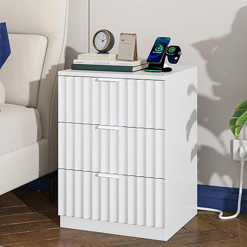 Brinlawb Table de Chevet Lot de 2 avec lumières LED et Multiprise (2 Prises CA, 2 Ports USB) Table de Nuit Lot de 2 avec 1 Compartiment Ouvert et 2 Tiroirs pour Salon, Chambre, Bureau, Moderne, Blanc - Nail Gallerys