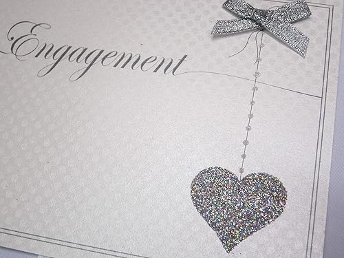 WHITE COTTON CARDS Boîte à souvenirs en forme de cœur Argenté brillant Taille L - Nail Gallerys