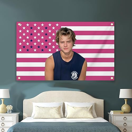 Tapisserie artistique JJ Maybank Drapeau rose – Drapeau mural amusant à suspendre pour chambre, dortoir, fêtes et cadeaux - Nail Gallerys