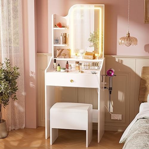 Chleby Coiffeuse avec Miroir LED Coiffeuse Table de Maquillage avec 1 Tiroirs y Support pour sèche-Cheveux Meuble Chambre Coiffeuse y Prises 62x39x151 cm, (Pas de Tabouret) - Nail Gallerys