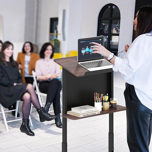 COSTWAY Podium Debout Mobile, Pupitre 108-122 cm pour Ordinateur Portable, Petit Bureau Debout Roulant, Plateau Incliné avec Rebord, Lutrin avec Étagère pour Église, Bureau, École, Séminaire - Nail Gallerys