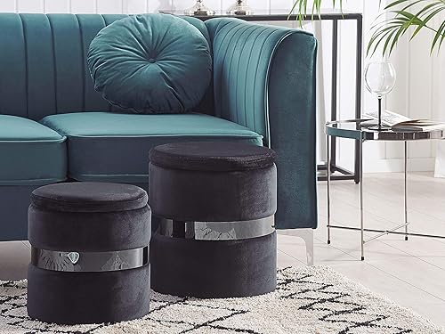 Lot 2 Poufs Coffres de Rangement en Velours Noir avec Ceinture en Acier Argenté Idéals pour Chambre ou Salon au Design Glamour et Chic Beliani - Nail Gallerys