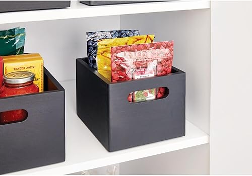 The Home Edit by iDesign Bac de rangement polyvalent petit modèle en bois de Paulownia avec poignées, coloris noir - Nail Gallerys