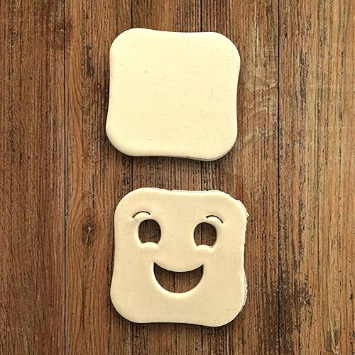 ELACE Emporte Pièce Biscuit Kit bicsuit sourire BN, 2 en 1 - Moule Biscuit Emporte Piece Enfant pour Biscuits, Gâteaux- Idéal pour Cuisson, Enfants Dimension 6.5x6.5x1.5cm - Nail Gallerys