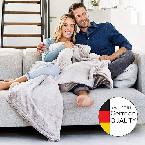 Beurer HD75 Cosy Nordic Couverture électrique avec 6 réglages de température - Couverture chauffante douce avec fausse fourrure luxueuse - Arrêt automatique et système de sécurité - Lavable en machine - Nail Gallerys