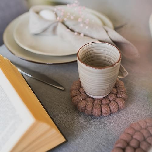Én Gry & Sif Lot de 4 dessous de plat ronds en feutre - En laine vierge - Résistant à la chaleur - Vieux rose - Diamètre : 10 cm - Nail Gallerys