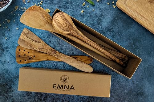 EMNA - Lot de 5 ustensiles de cuisine en bois d'olivier | env. 30 cm | Boîte cadeau exclusive | Cuillère de cuisine | Spatule | Idée cadeau | Anniversaire | Noël | Femme | Mère | Homme | Père | Pâques - Nail Gallerys