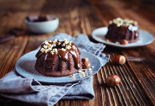 PRECORN Lot de 24 mini moules à kouglof en silicone, Moules à Gateau - Résistants à la chaleur - Réutilisables - Diamètre : 6,5 cm - Qualité alimentaire - Sans BPA - 8 couleurs - Nail Gallerys