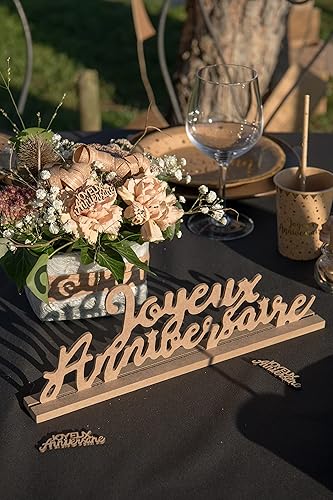 Centre de table lettre Joyeux Anniversaire en bois naturel 33,5cm (x1) REF/6644, 33.5 x 4.5 x 12 cm - Nail Gallerys