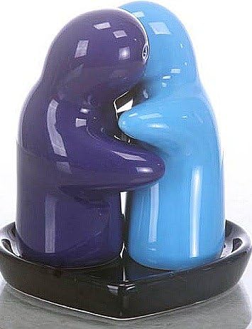 Salière et Poivrière -Les Amoureux -,bleu foncé et bleu claire -avec un plat noir - Nail Gallerys