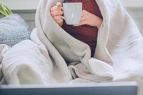 Glart - Couverture Douillette, Douce et Chaude, Ultra Moelleuse, idéale comme jeté de canapé, Plaid, Couvre-lit, Taille XL 150 x 200 cm, Rose-écru/Fleur de Vie - Nail Gallerys