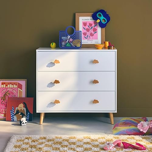 sweeek - Commode Enfant. décor Bois. Blanc. 3 tiroirs. Pieds et poignées Nuage en pin - Nail Gallerys