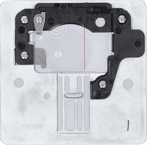 Plaque d'aiguille résistante, plaque d'aiguille de Machine à coudre pour le couvercle d'assemblage de plaque d'aiguille de/JUKI - Nail Gallerys
