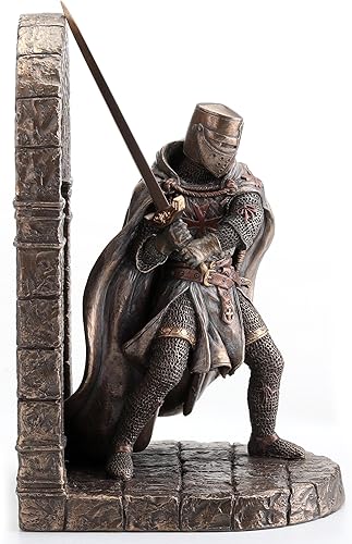 Serre-Livres décoratif en Armure de Croisade maltaise Tenant Une épée - Veronese Design - Résine - Bronze, Rouge - 1 Pièce - Nail Gallerys