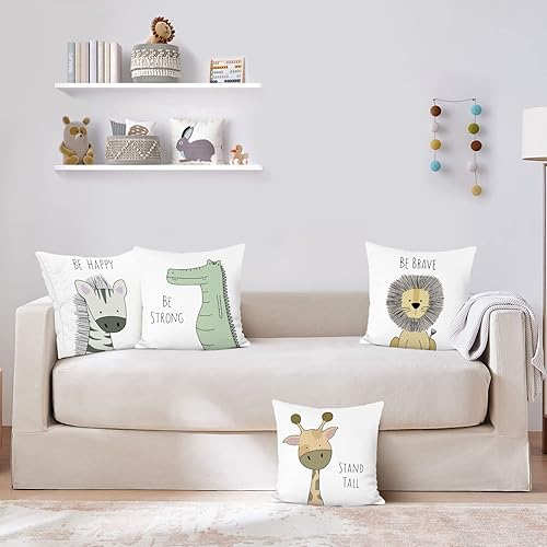 Bonhause Housse de Coussin Animaux 45 x 45 cm Girafe Zèbre Singe Lion Vert Feuille Décoratif Taie d'oreiller pour Canapé Salon Jardin Maison Chambre d’Enfant Décoration 4 Pièces - Nail Gallerys