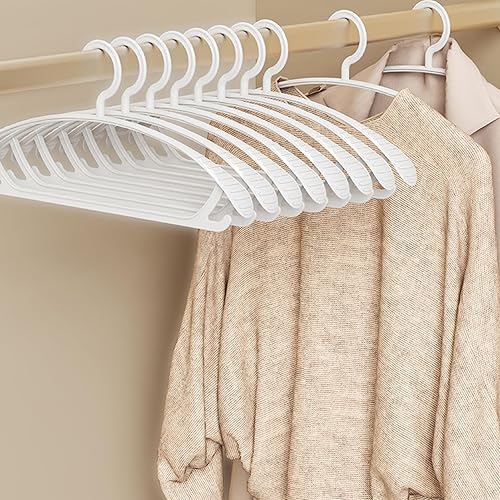 Cintre à épaules Larges, Cintre en Plastique Antidérapant et Anti-Rides pour L'organisation du Placard, Usage Quotidien, Vêtements Secs et Mouillés (White) - Nail Gallerys