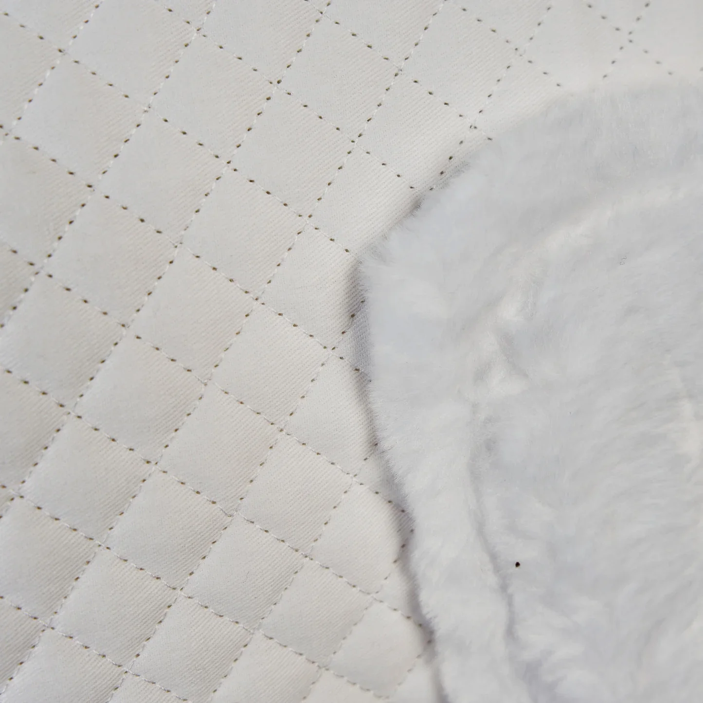 Arma SupaFleece Rimmed Shaped Saddle Pad - Nail Gallerys