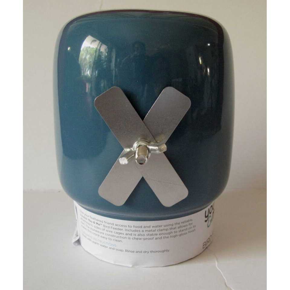 You & Me Curved Bird Crock with Clamp - Nail Gallerys