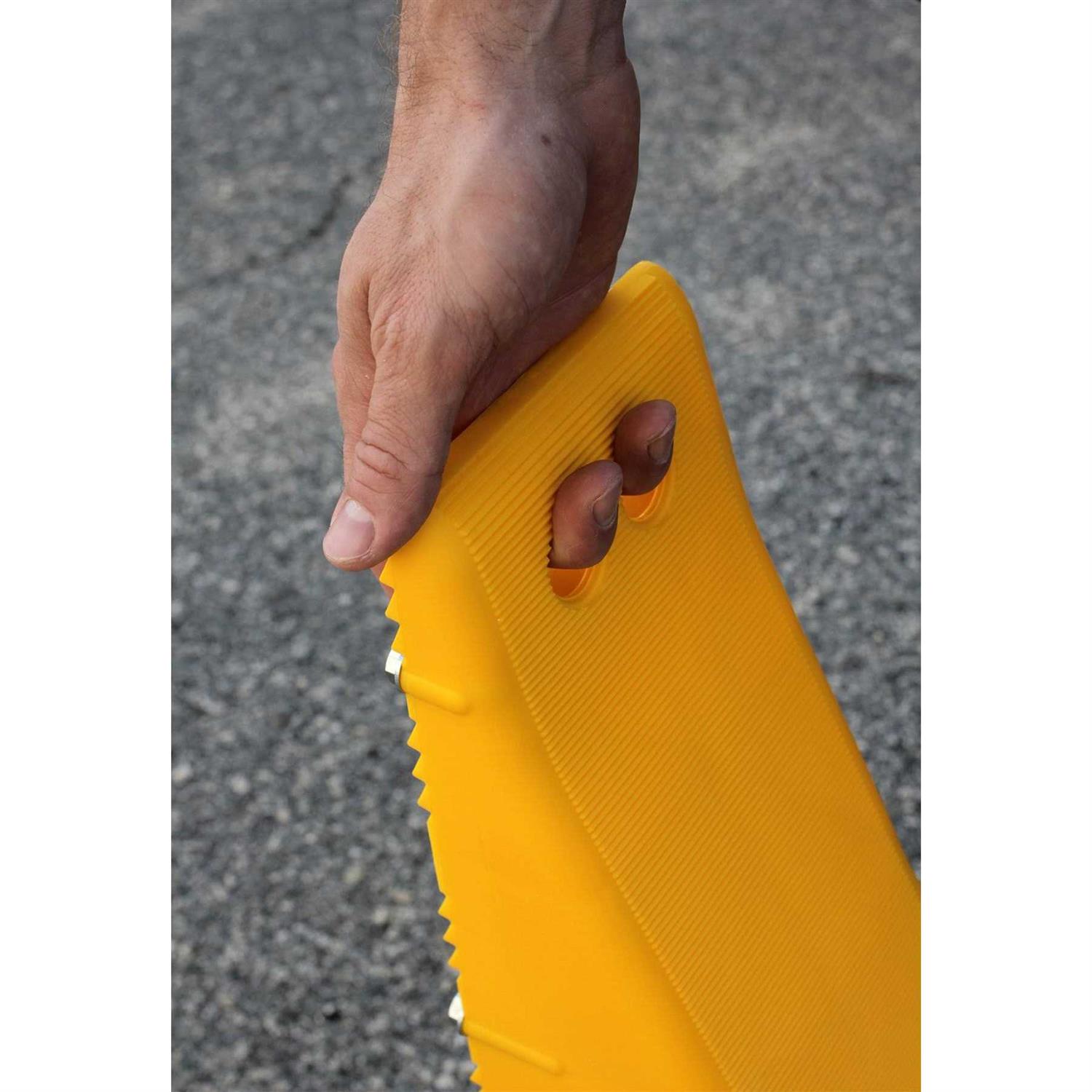 Camco Trailer Aid PLUS Trailer Tire Changing Ramp with 5.5 inch Lift - Nail Gallerys