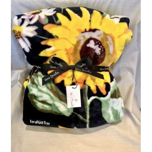 Vera Bradley Pet Bed - Nail Gallerys