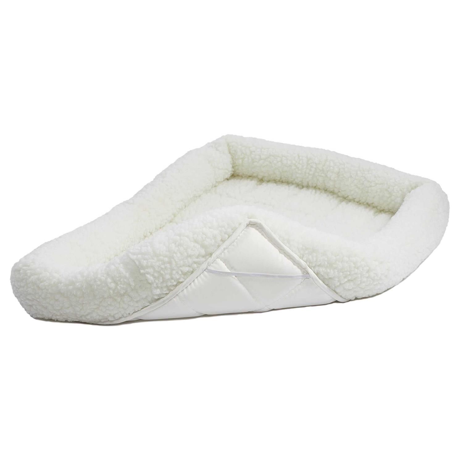 Midwest Quiet Time Fleece Bed - Nail Gallerys