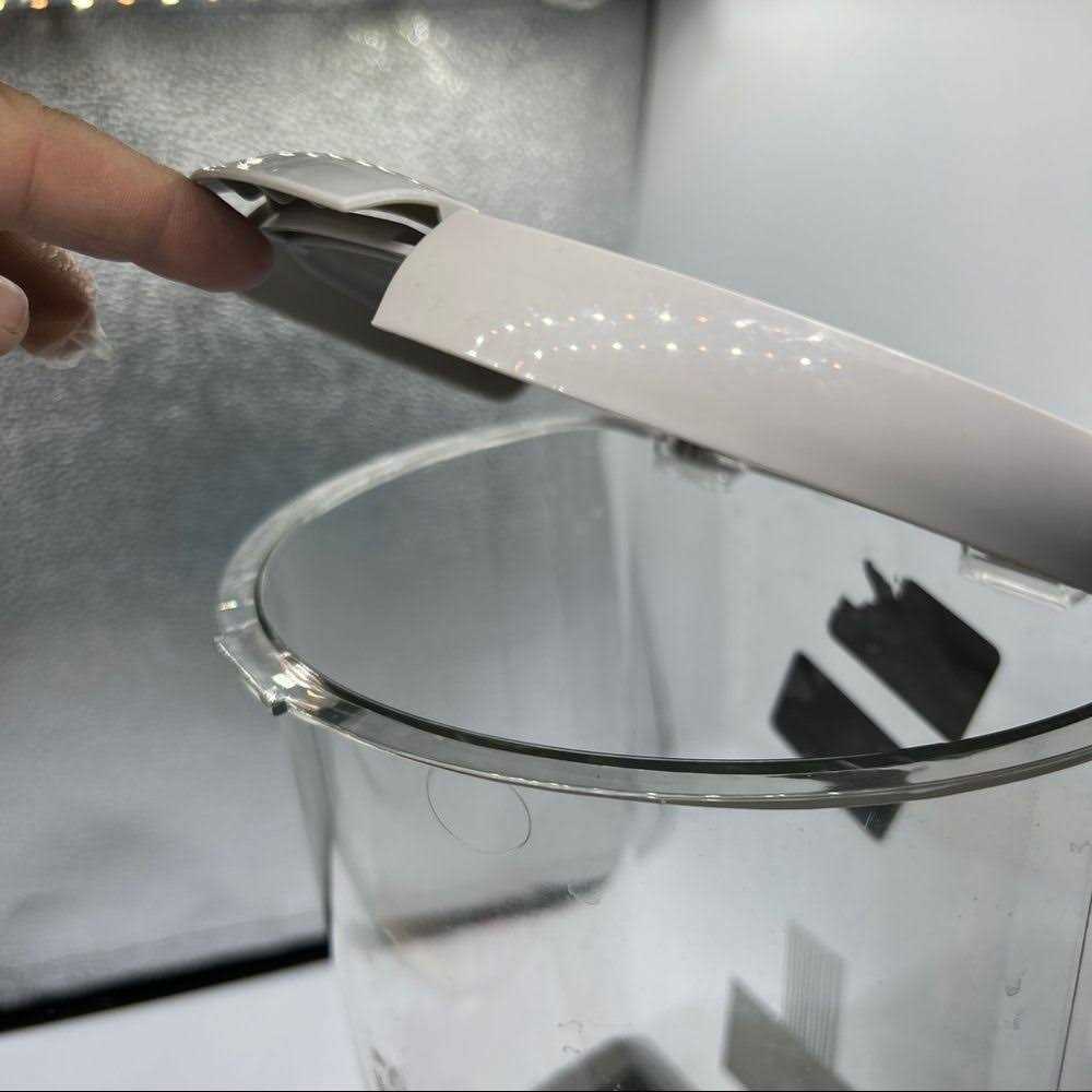 Boots & Barkley Gravity Dog & Cat Feeder - Nail Gallerys