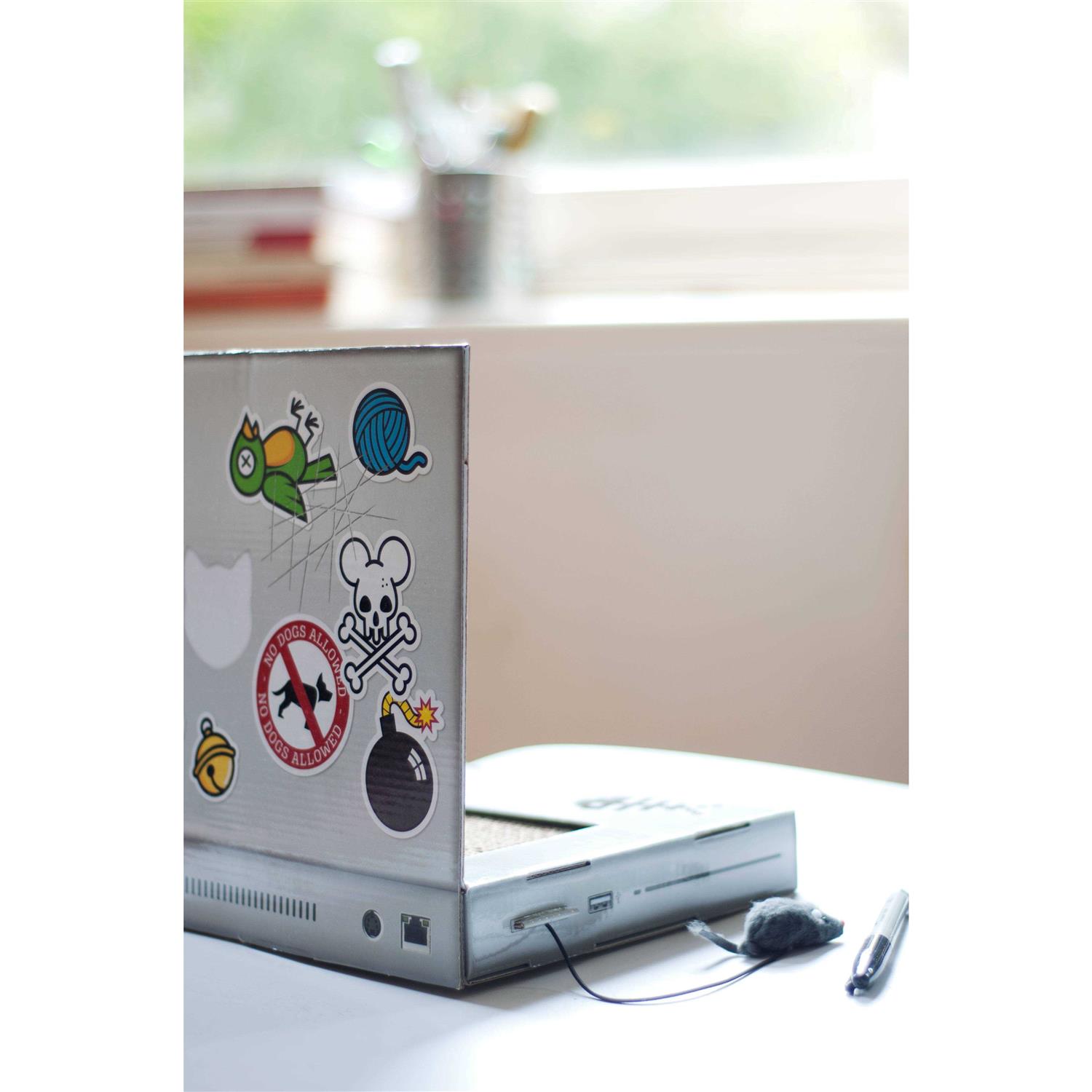 Suck UK Cat Scratch Laptop - Nail Gallerys