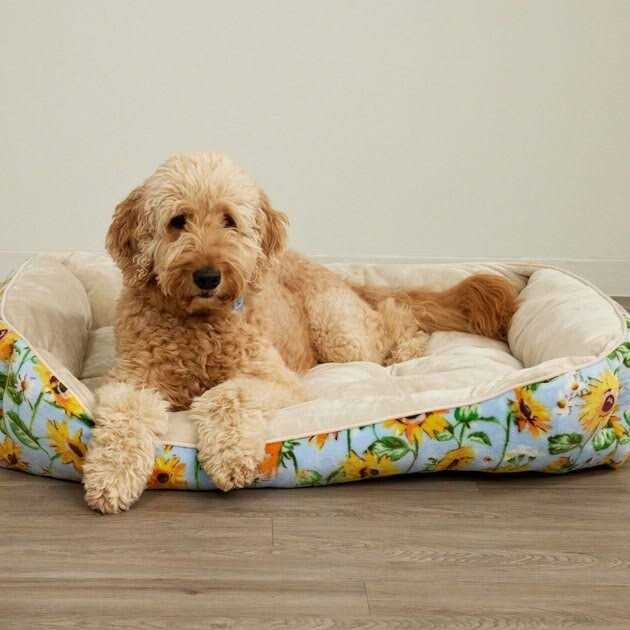 Vera Bradley Pet Bed - Nail Gallerys