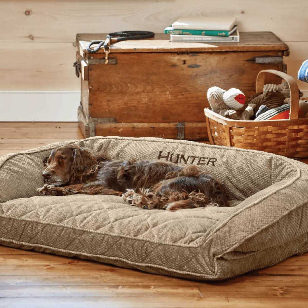 Orvis ComfortFill-Eco Couch Dog Bed - Nail Gallerys