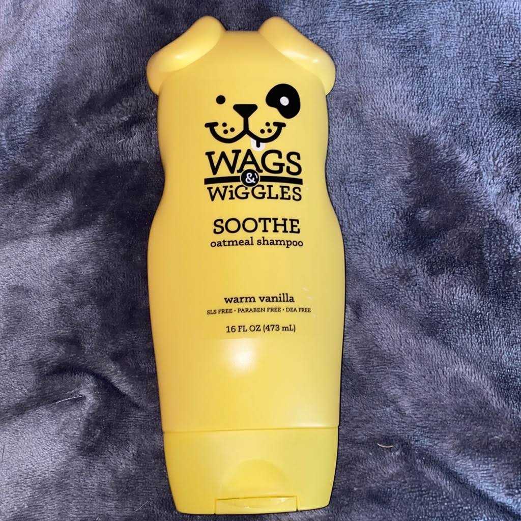 Wags & Wiggles Soothe Oatmeal Shampoo - Nail Gallerys