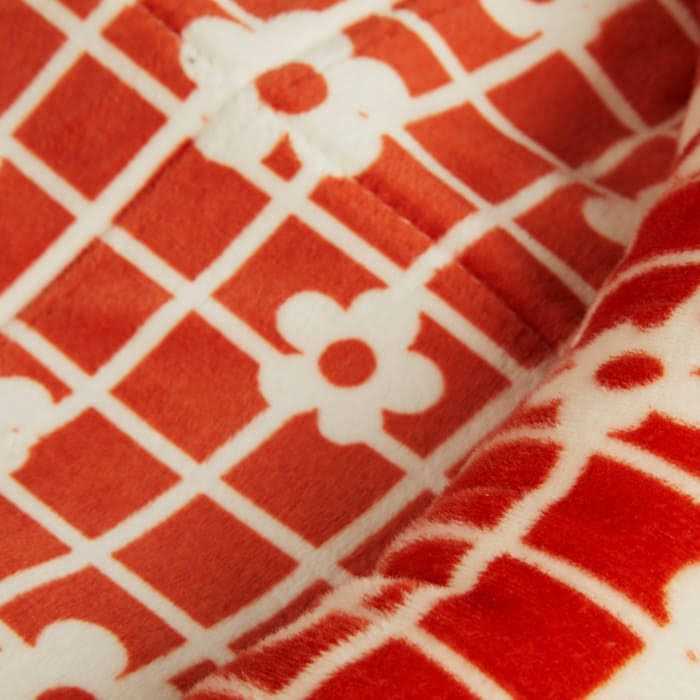 EveryYay Retro Joy Oval Cat Mat 17 L X 14 W X 2 H - Nail Gallerys