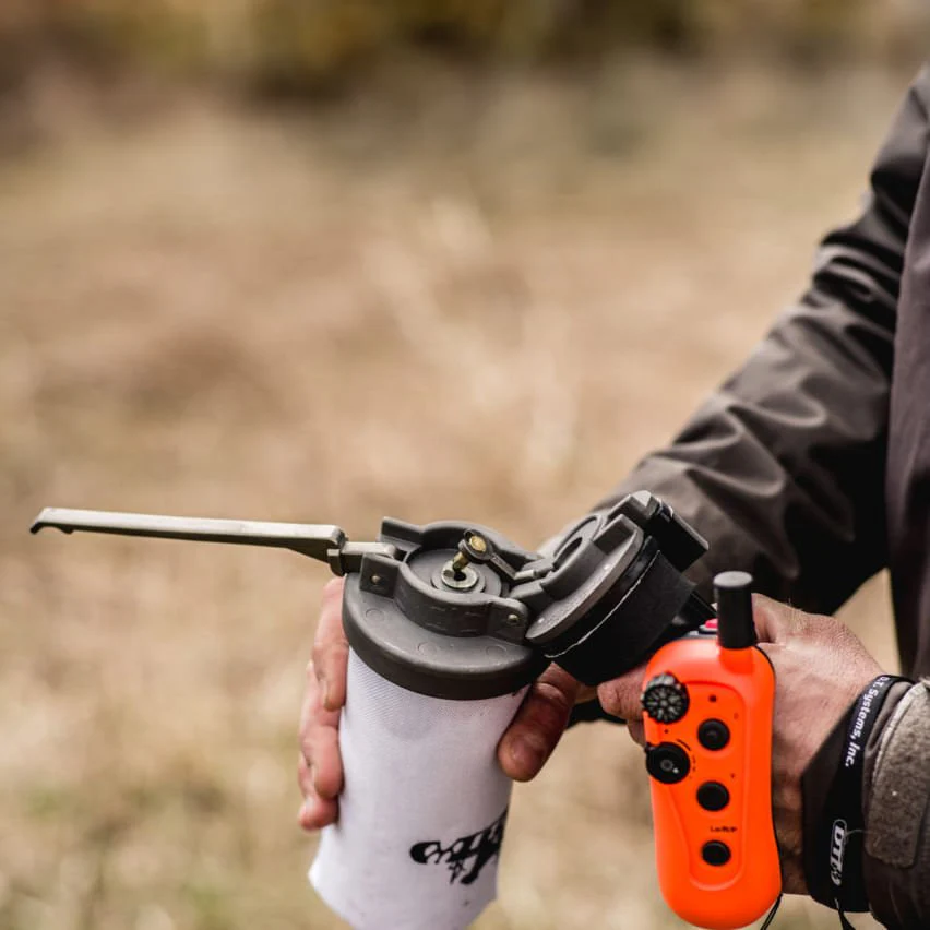 DT Systems SUPER-PRO Dummy Launcher with Dummy - Nail Gallerys