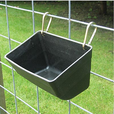 Little Giant Hanging Fence Feeder with Clips, 4 Quart - Nail Gallerys