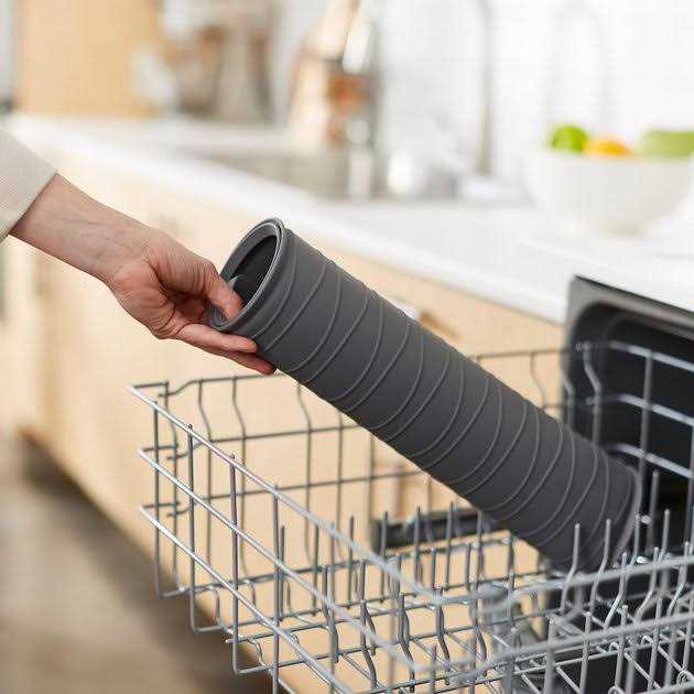 Frisco Silicone Dog & Cat Food Mat - Nail Gallerys