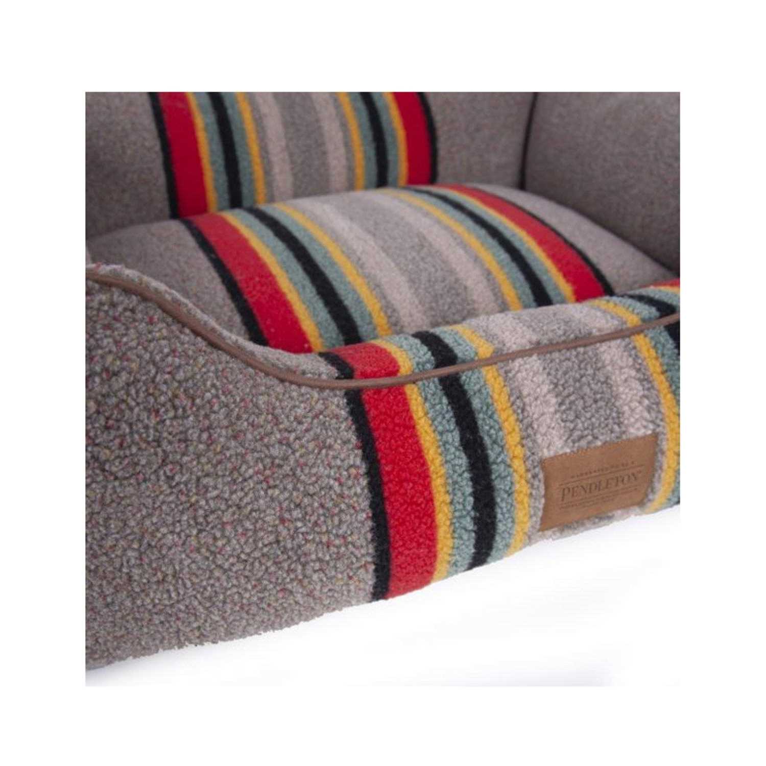 Pendleton Dog Bed Vintage Camp Kuddler - Nail Gallerys