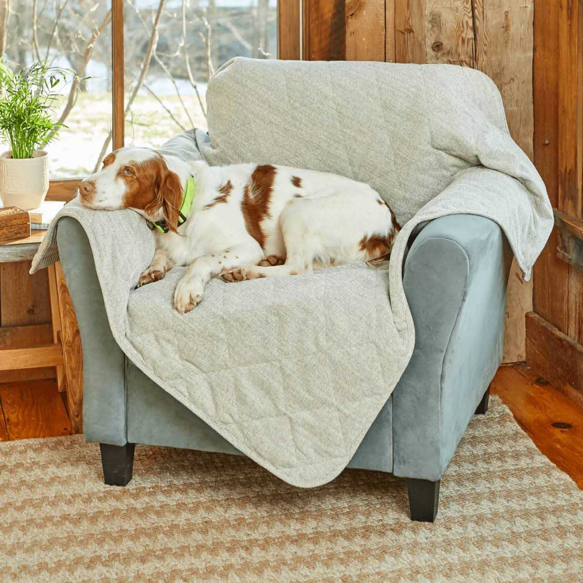 Orvis Grip-Tight Quilted Throw - Nail Gallerys