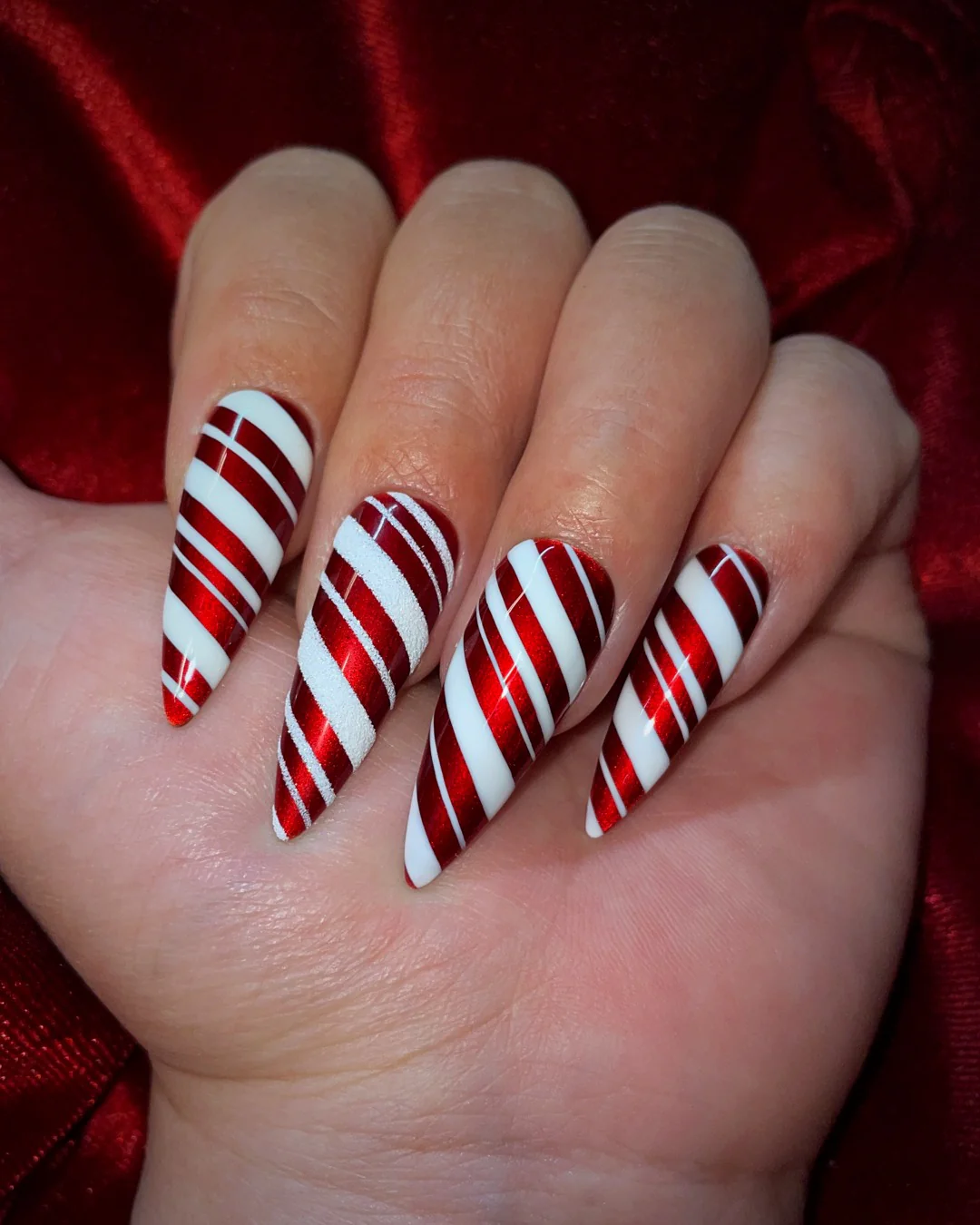 Candy Canes - Nail Gallerys
