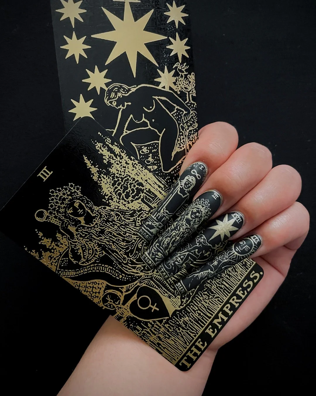 Black and Gold Tarot - Nail Gallerys