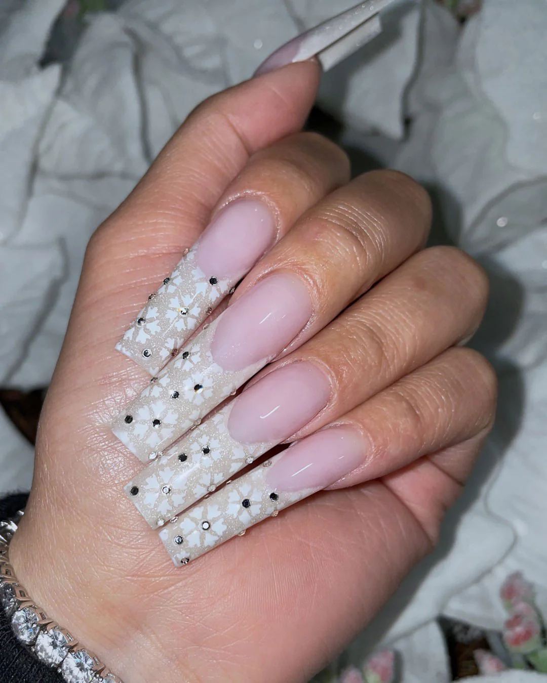 Snow Flowers - Nail Gallerys