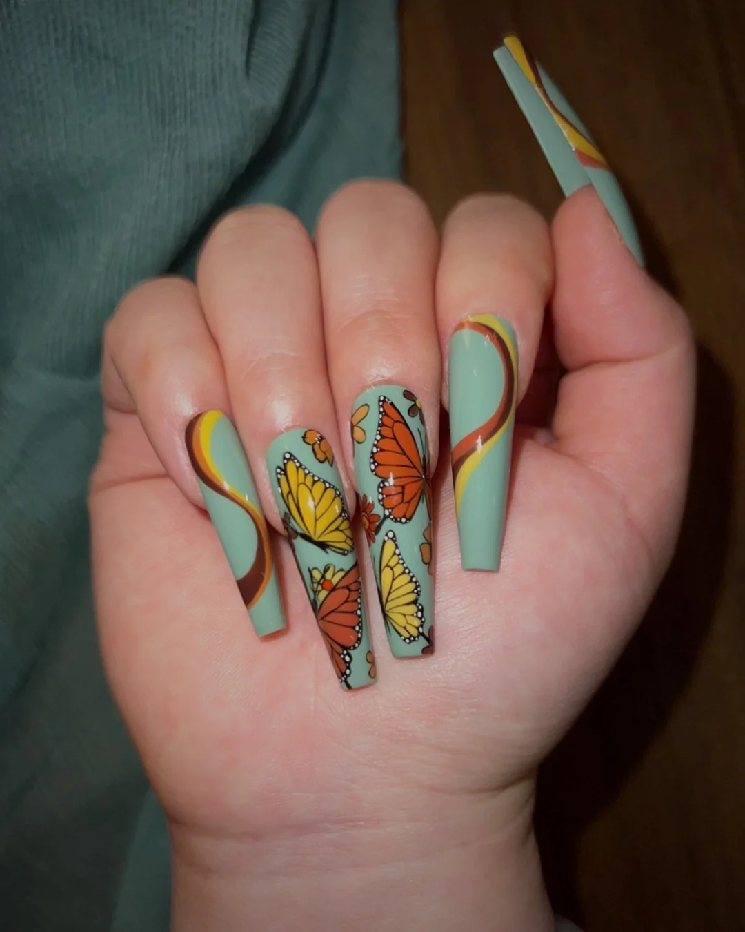 Flutter Groovy - Nail Gallerys