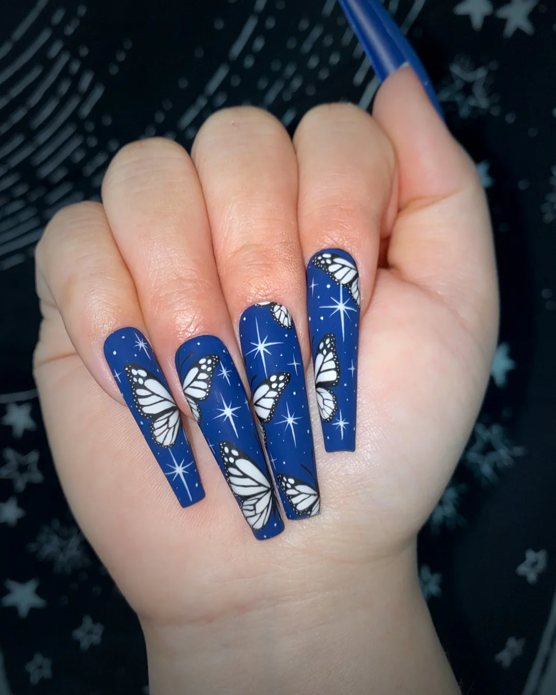 Flutter Midnight - Nail Gallerys