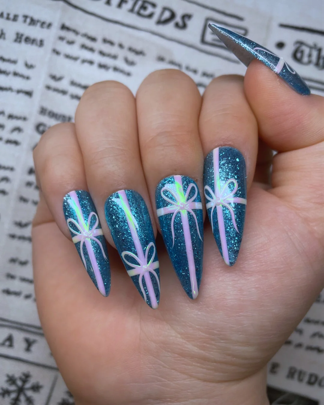 Under the Tree: Tiffany - Nail Gallerys