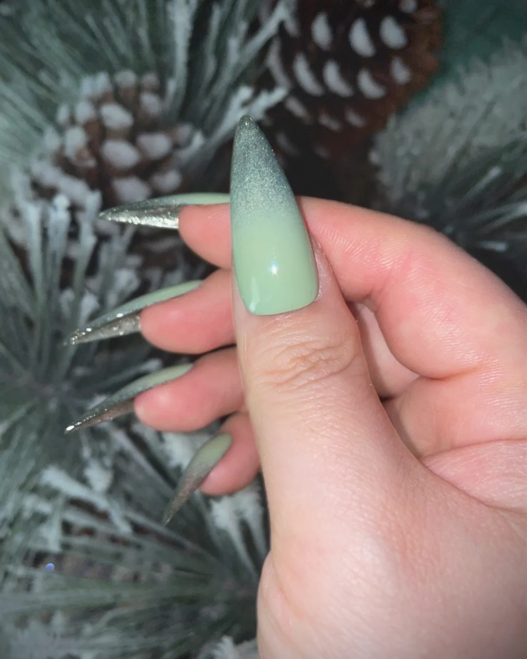 Juniper Leaf - Nail Gallerys