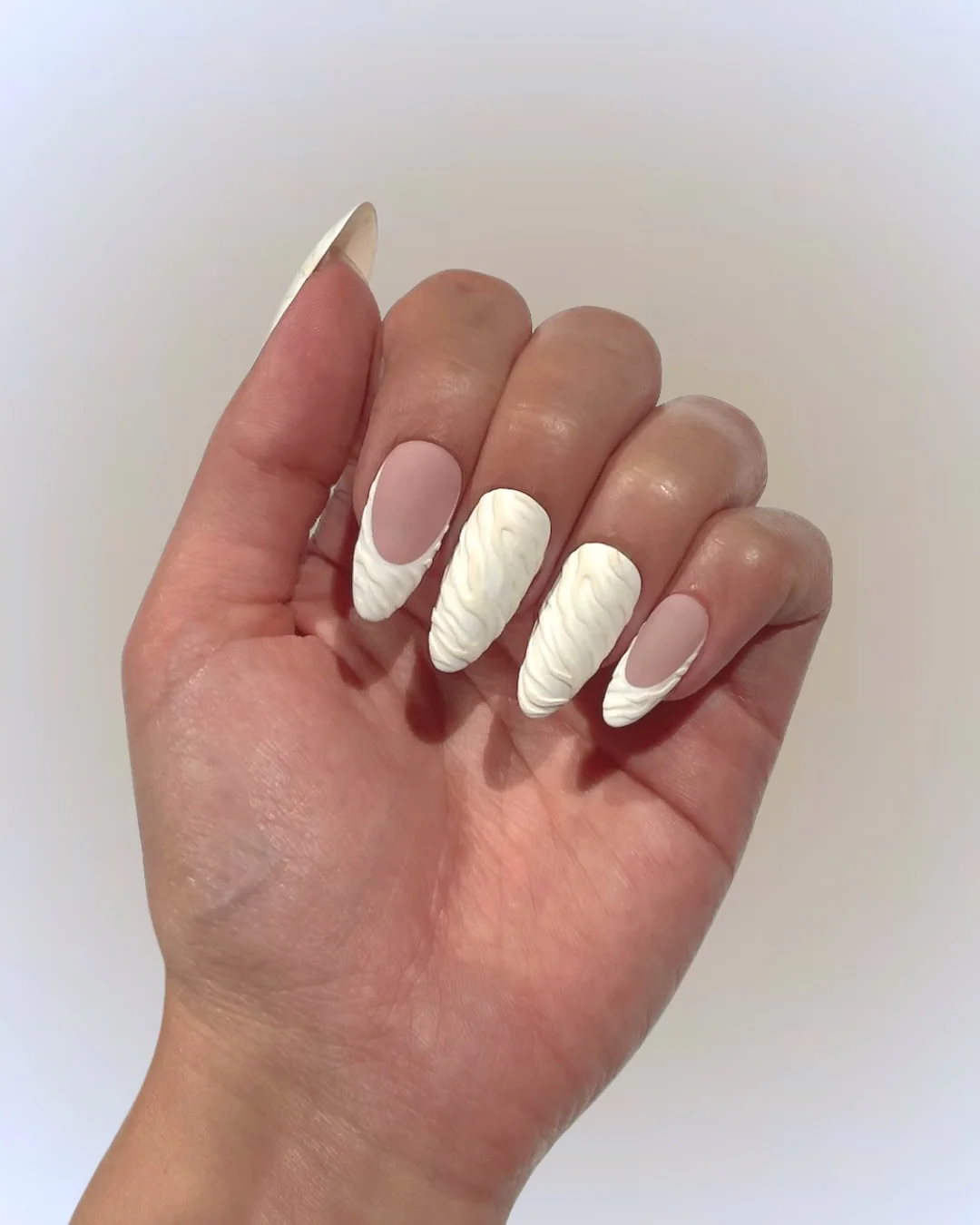 Cream Soda Zebra - Nail Gallerys