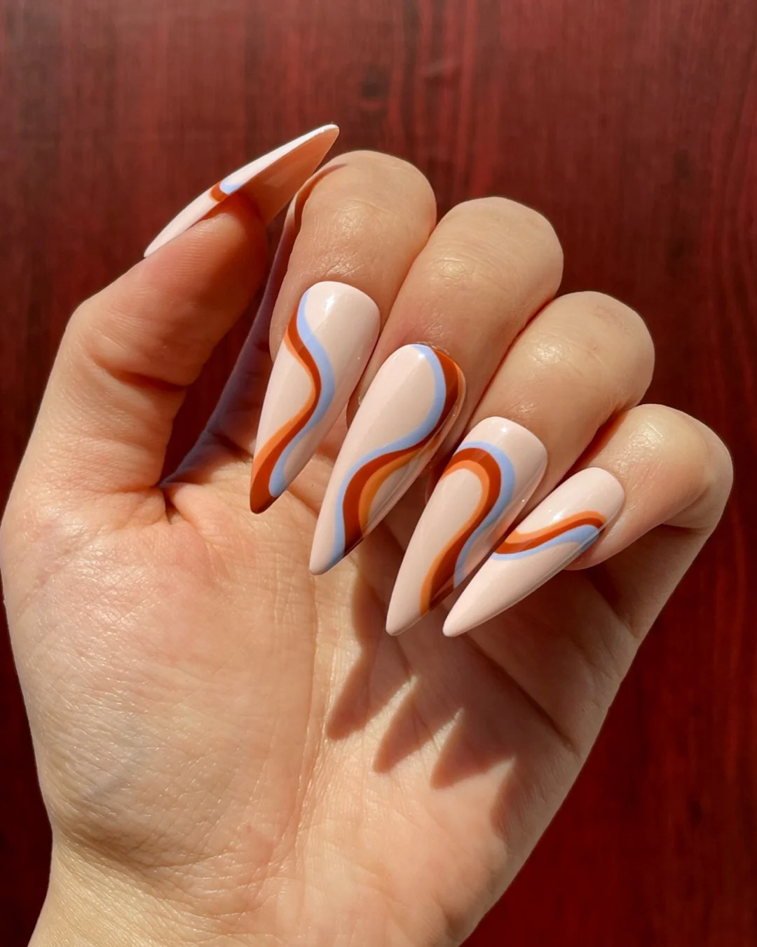 Retro Swirls - Nail Gallerys